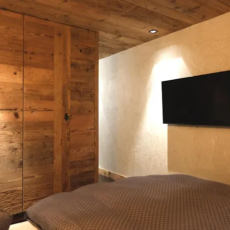 Apartamento Reseda 222 *